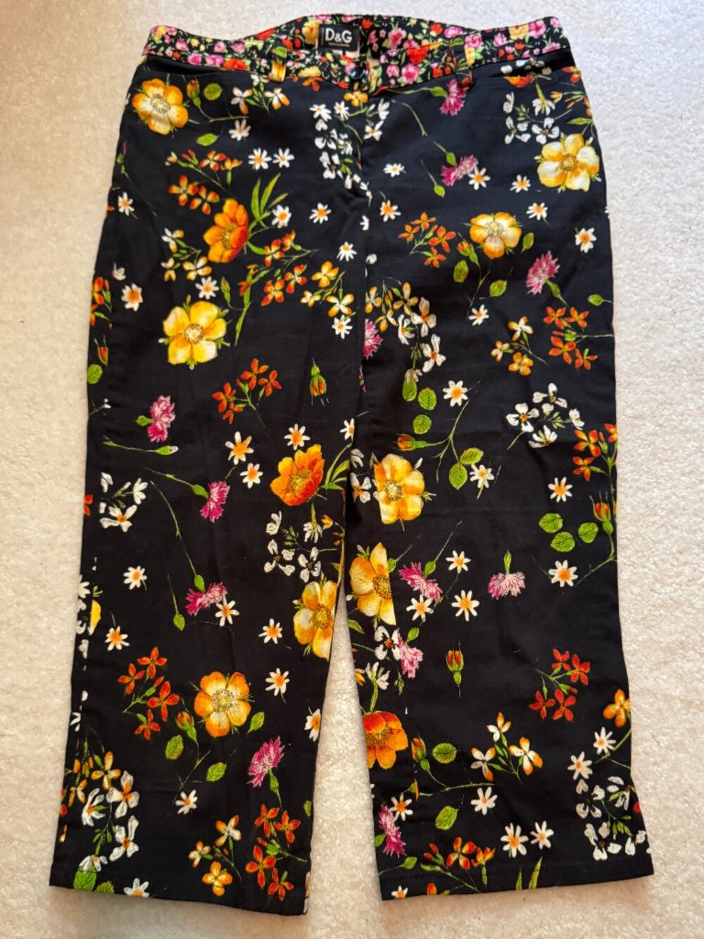 Dolce & Gabbana Floral Cotton Capri Pants